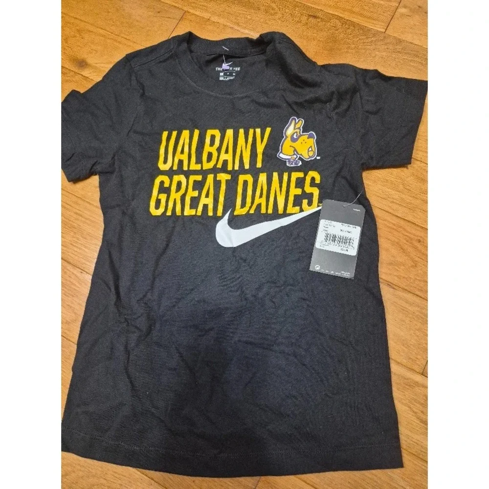 Nike tee ualbany